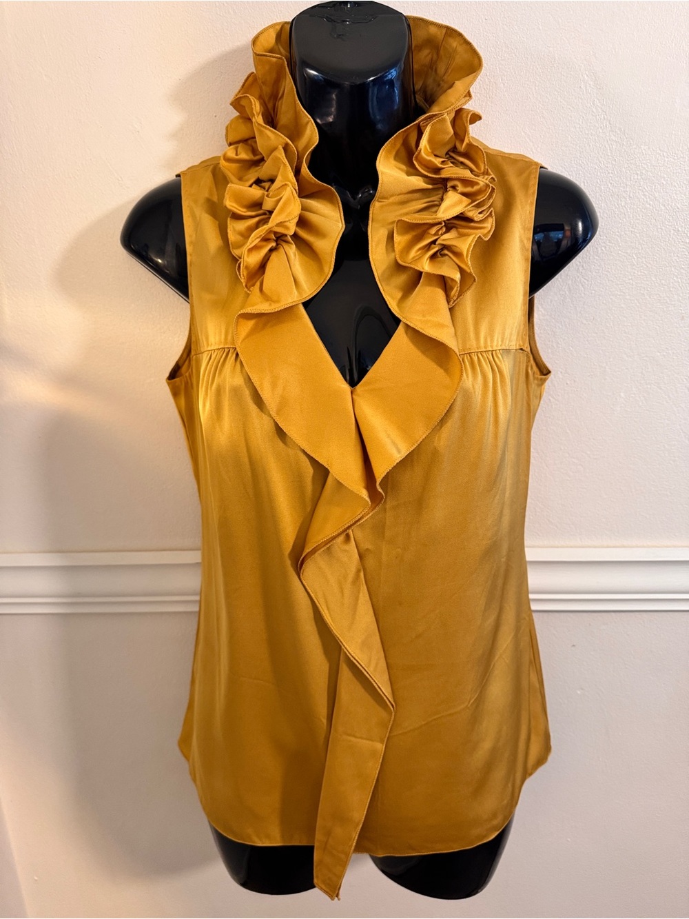 Elie Tahari Mustard Ruffle Collar Sleeveless Blouse | Size XS